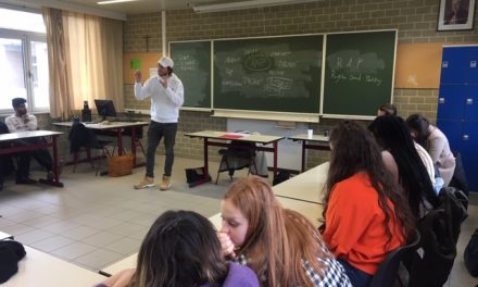 Rapper Eden Ice geeft Franse les
