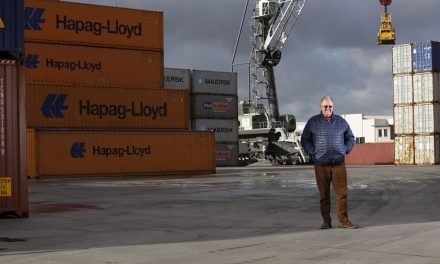 Gosselin bundelt containers van de binnenvaart voor de zeevaart