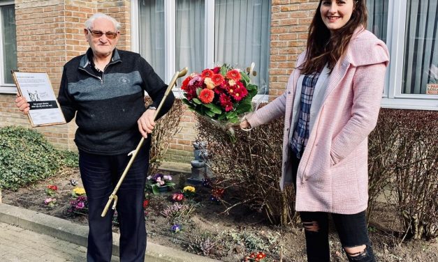 82-jarige straatvrijwilliger wint De Gouden Grijper