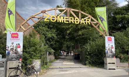 De zomerbar van de Zomer van Antwerpen staat in Park Groot Schijn