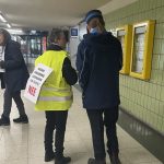 Doe Deurne Dicht zamelt handtekeningen in in Berchem station
